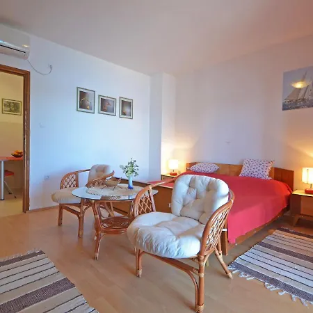 Matal By Interhome Apartamento