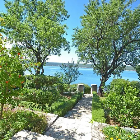 Apartamento Matal By Interhome