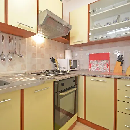 Matal By Interhome *